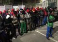 subsaharianos-ceti-rezan-protesta-policia-003