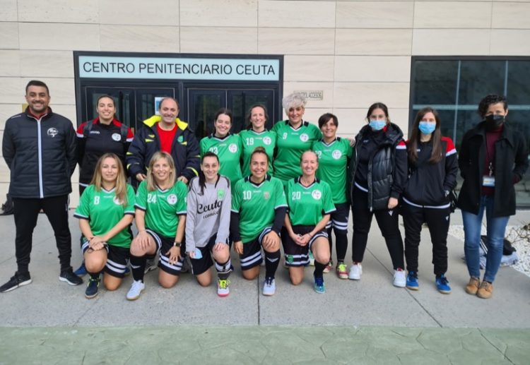 veteranas-diputan-amistoso-equipo-femenino-centro-penitenciario