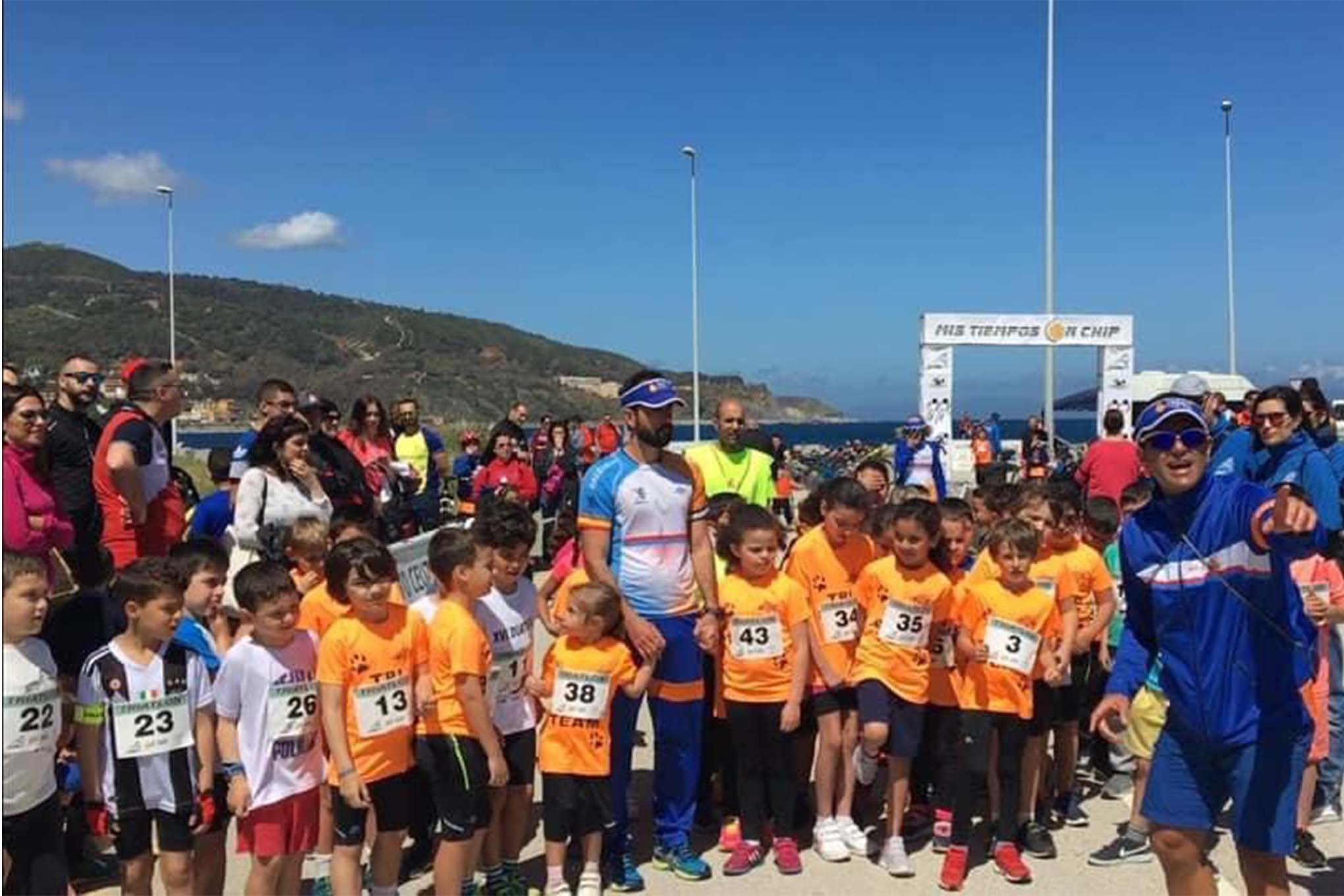 club-tridingo-team-ceuta-galardonado-escuela-triatlon1