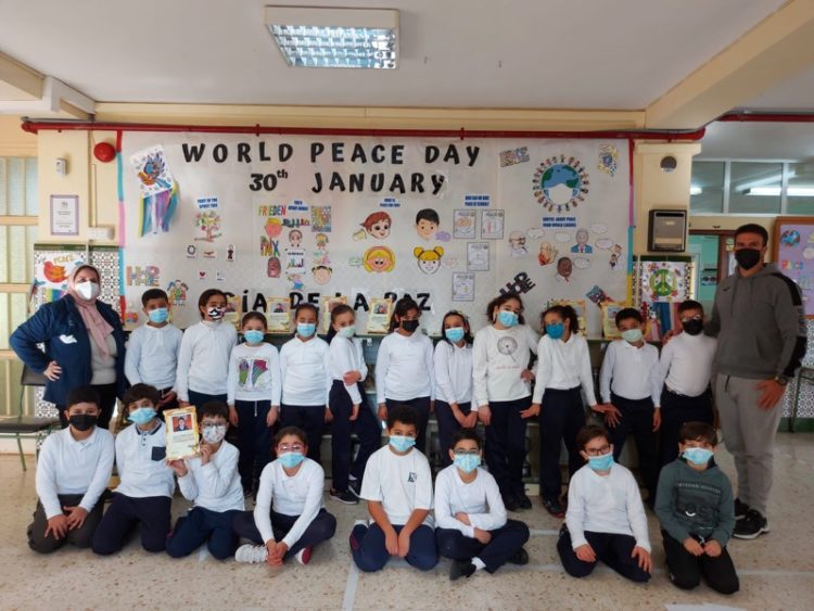 colegio-rosalia-castro-celebra-dia-paz-002
