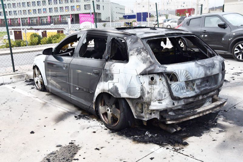 incendio-vehiculo-loma-colmenar-001