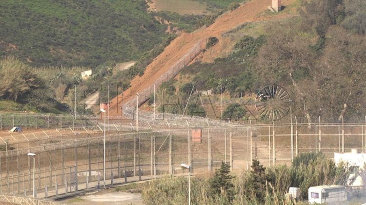 vallado-frontera-berrocal