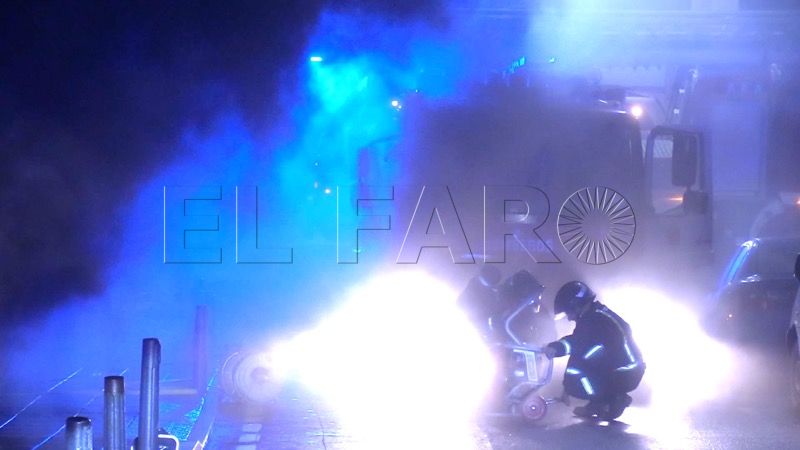 incendio-bomberos-calle-linares-edficio-calypso-010