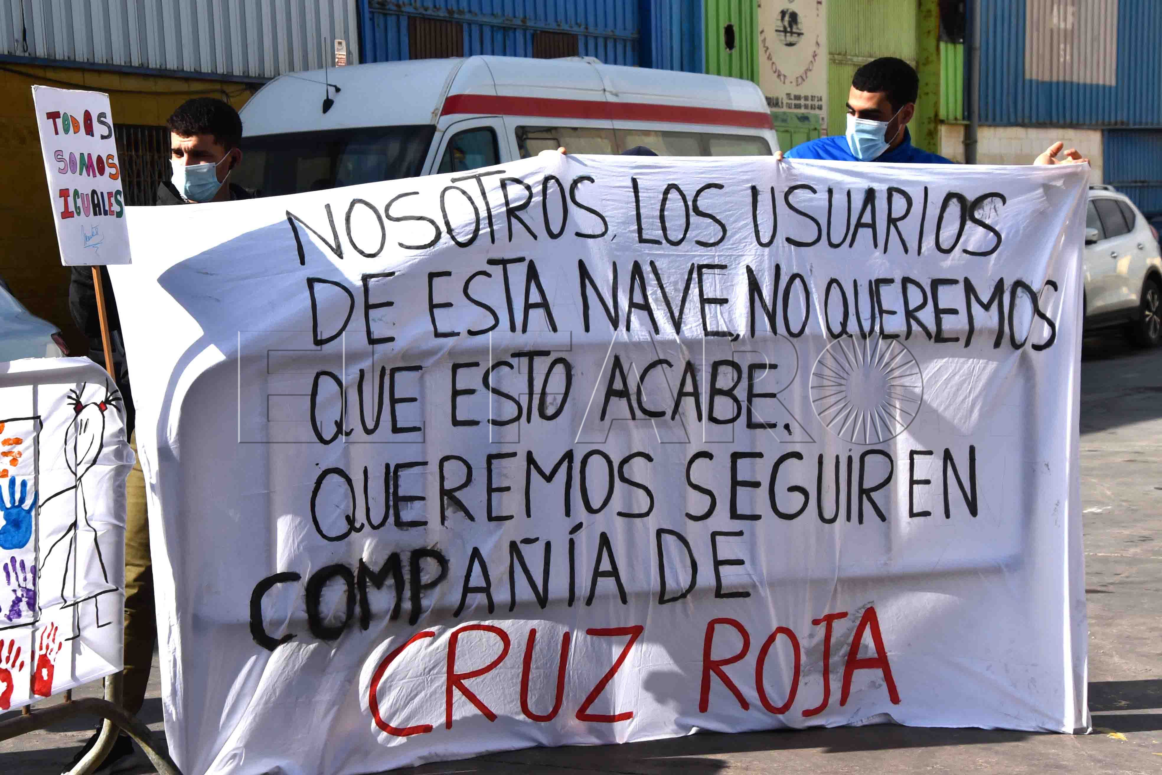 naves-tarajal-cierre-2