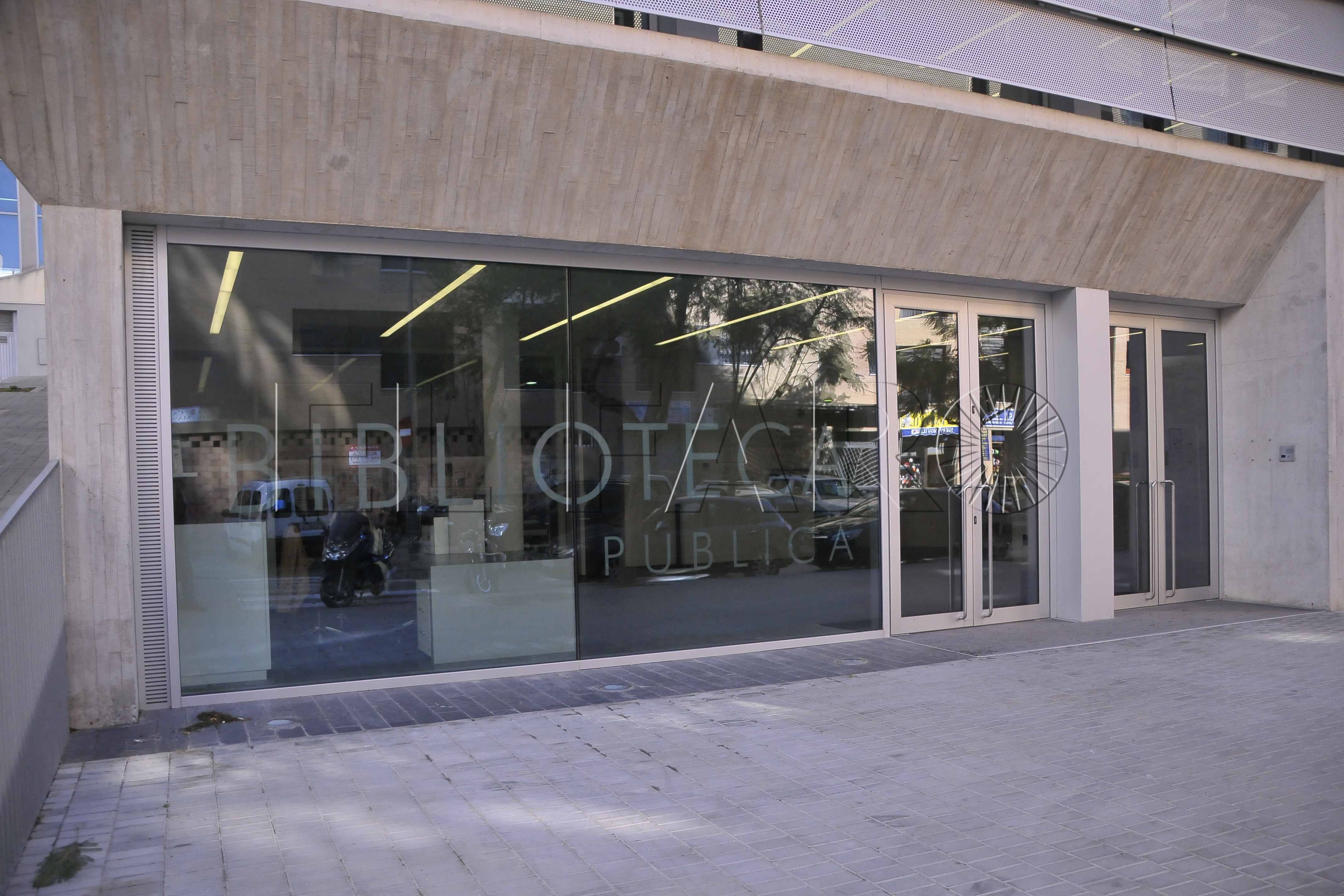biblioteca-adolfo-suarez