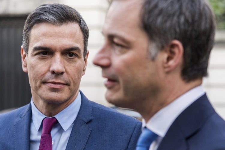 colaboracion-jose-manuel-adan-pedro-sanchez-franco-001
