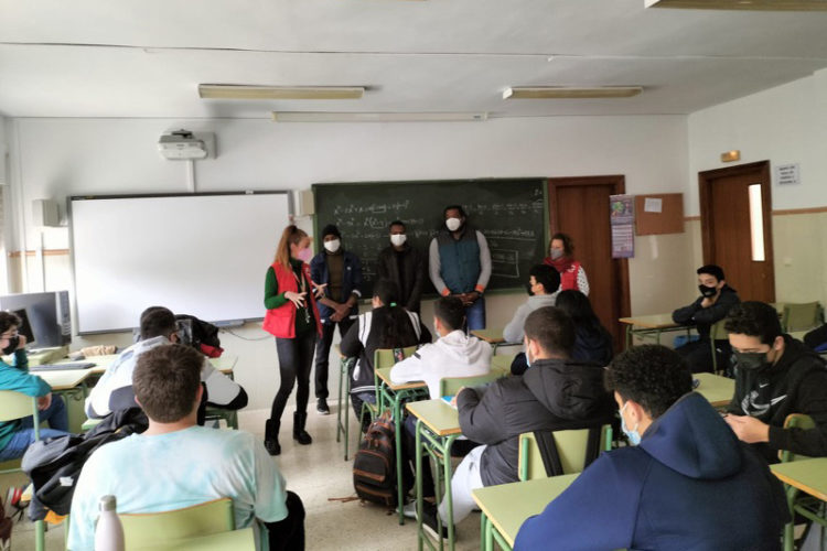 cruz-roja-residentes-ceti-ies-almina-camoens-002