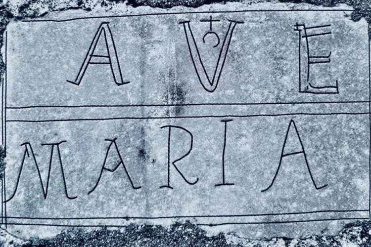 grafitos-signos-lapidarios