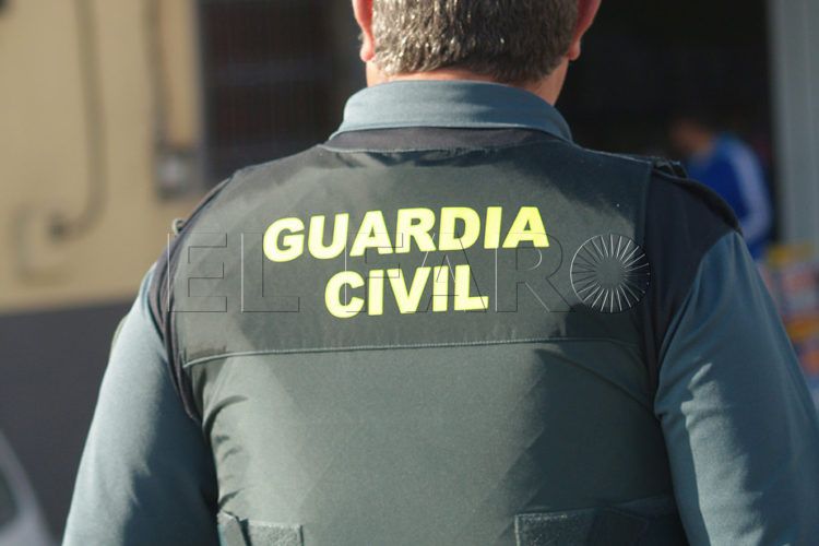 guardia-civil-espalda