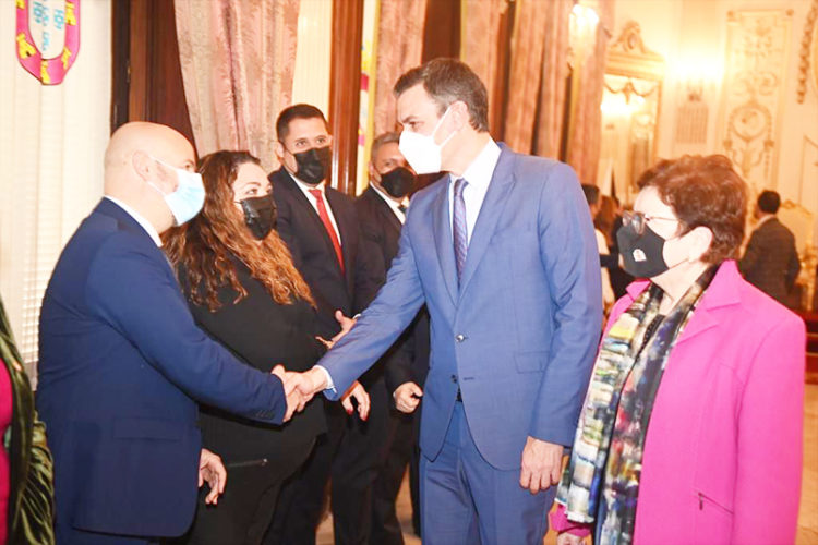 juan-gutierrez-pedro-sanchez