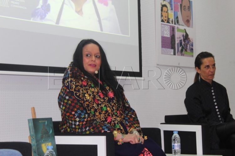 najat-kaanache-charla-biblioteca-004