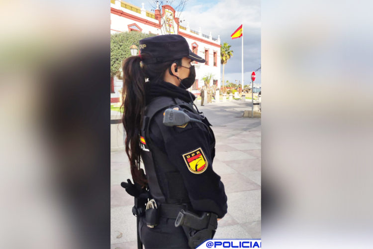 policia-nacional-dia-mujer