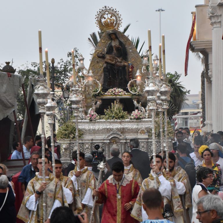 procesion-virgen-africa