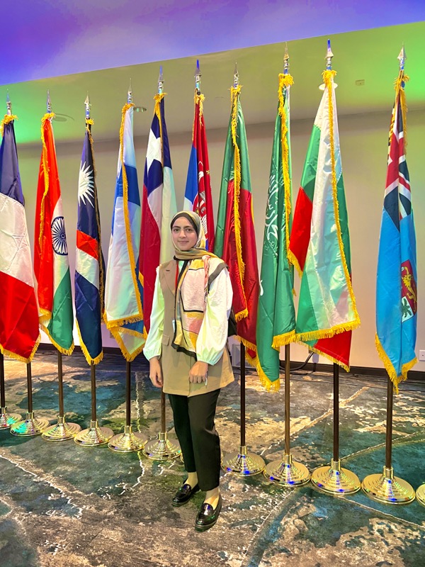 romaisa-abdeselam-change-world-001