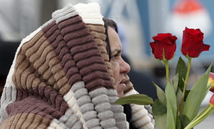 Refugees from Ukraine cross into Romania