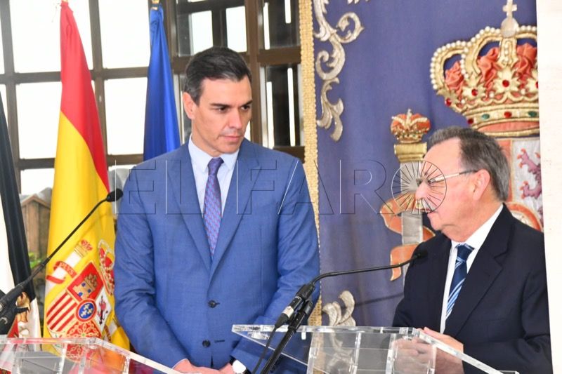 vivas-pedro-sanchez-visita-ceuta-001