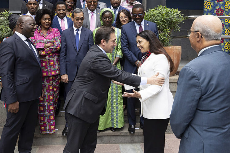 Albares celebra en Casa África "el día del continente del futuro"