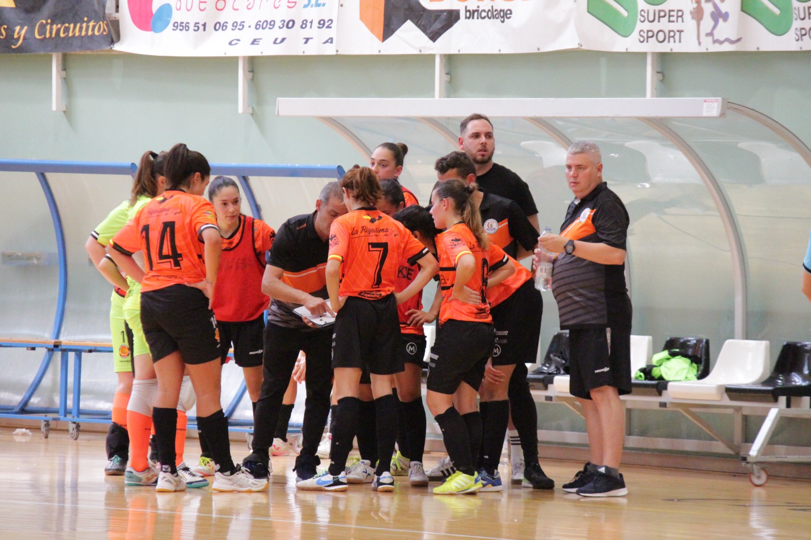 femenina-camoens1