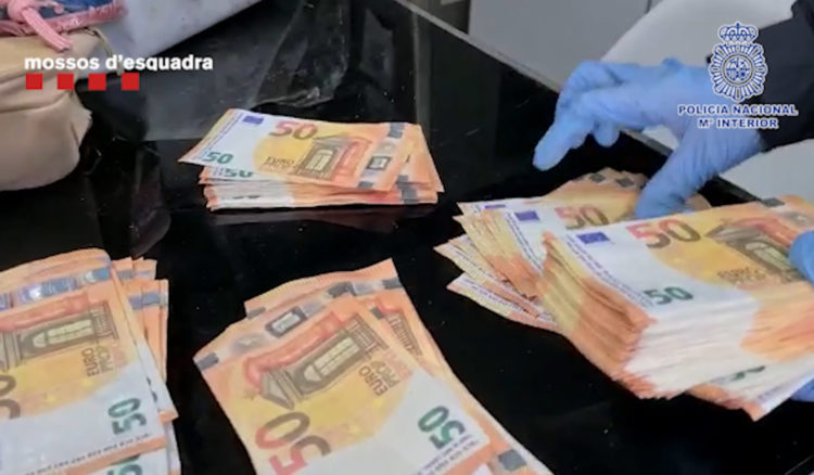 golpe-distribucion-billetes-falsos-internet