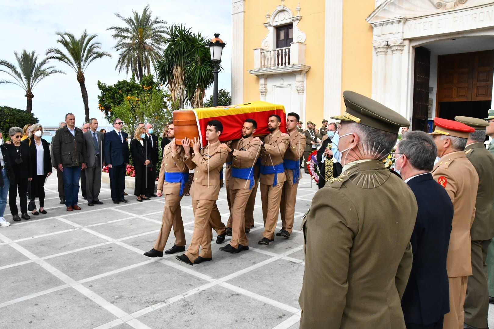 luis-manso-entierro-coronel (4)