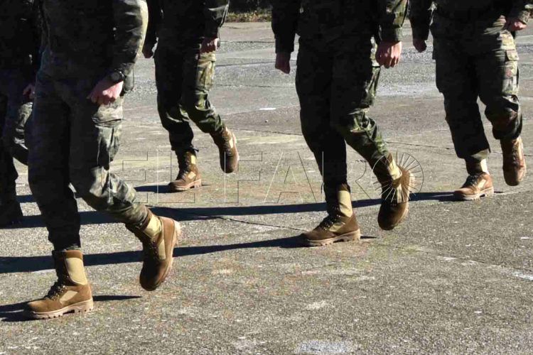 militares