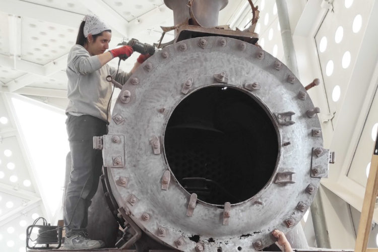 restauracion-locomotora-estacion-ferrocarril6