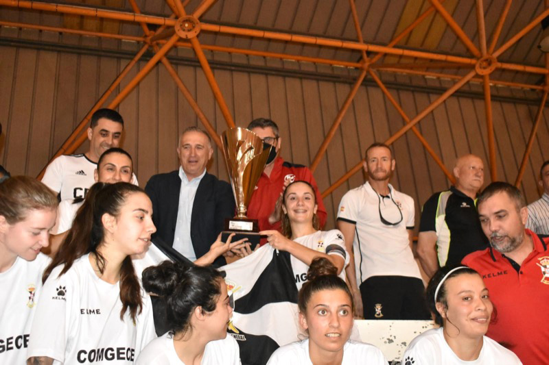 trofeos-liga-femenina-futbol-sala-003