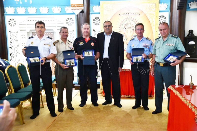 comunidad-hindu-fuerzas-seguridad-006
