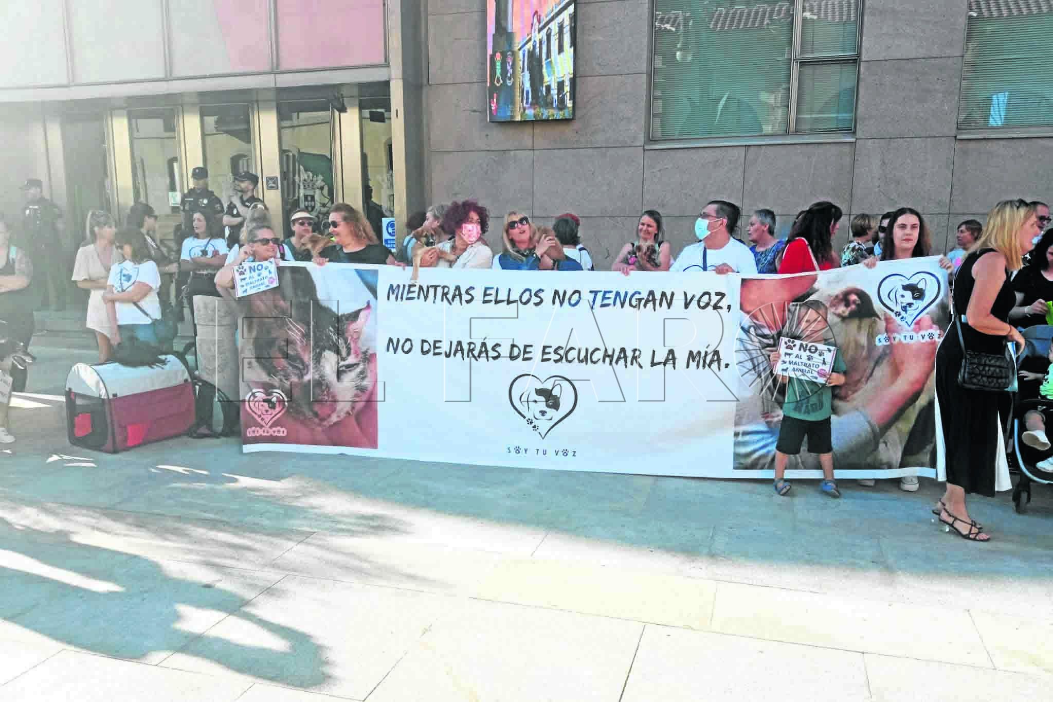 concentracion-animalistas-homenaje-shercan