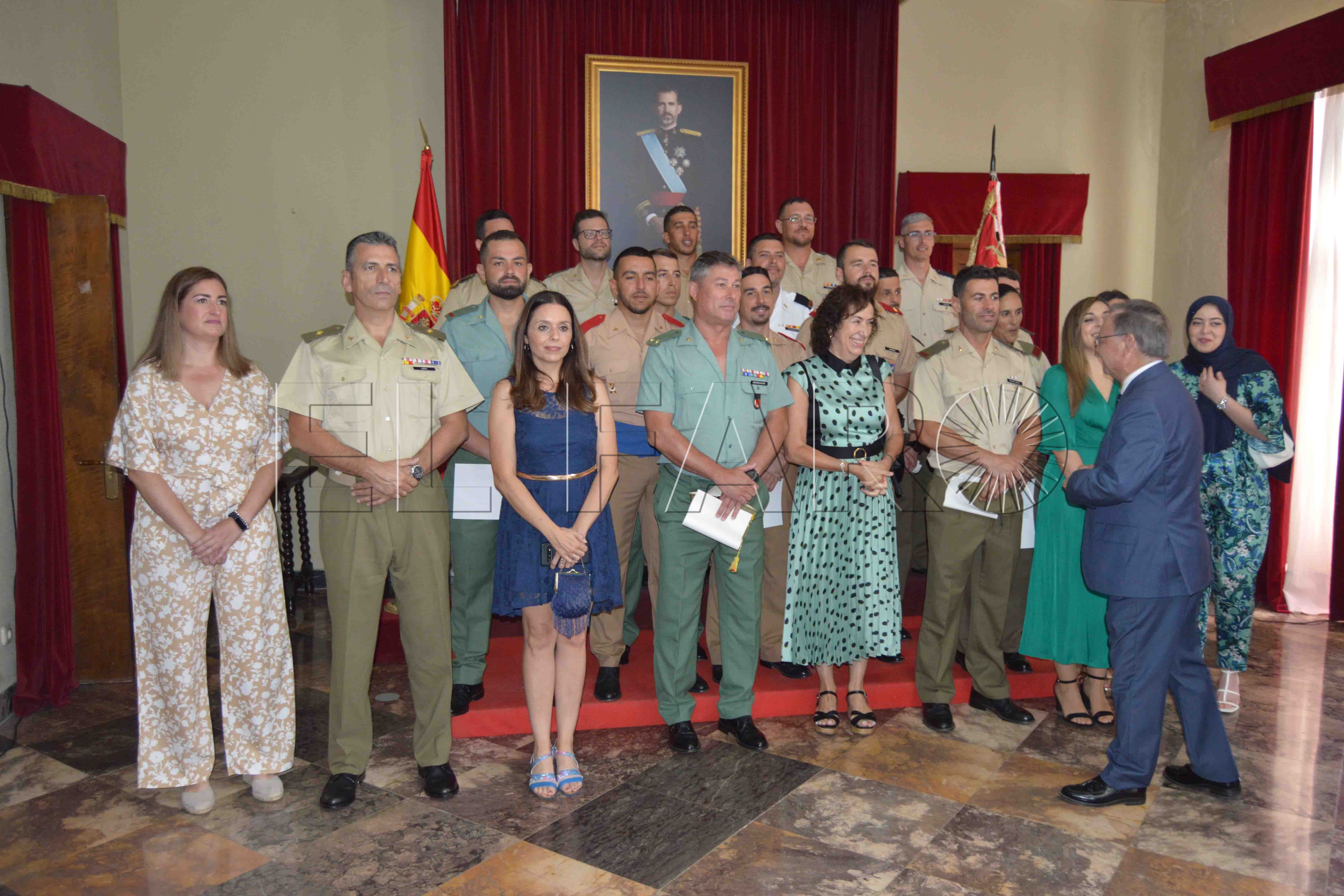 homenaje-militares