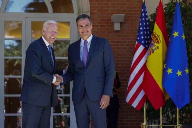 pedro-sanchez-colaboracion-lazaro-carrillo-003