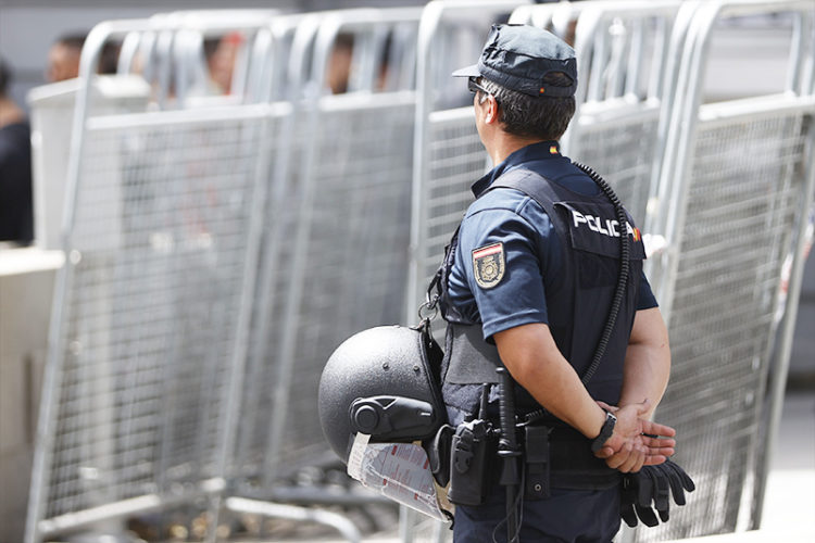 policia-nacional-futbol