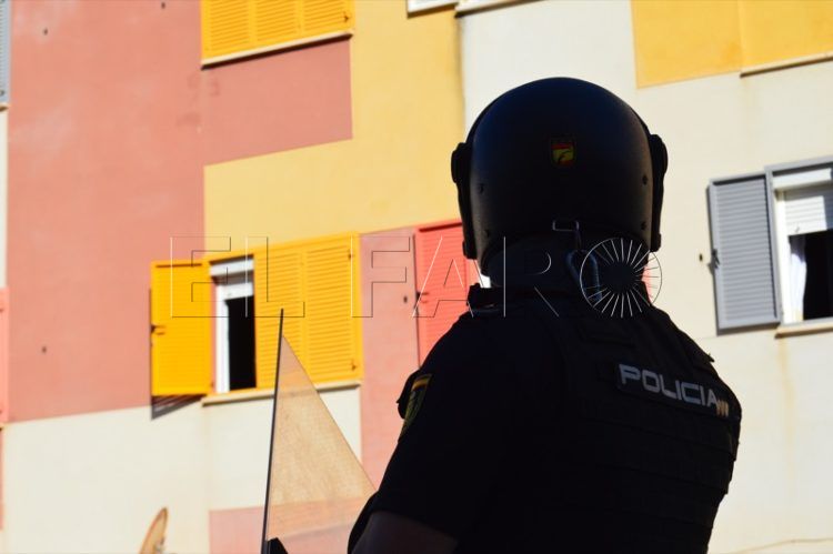 policia-nacional-loma-colmenar-007
