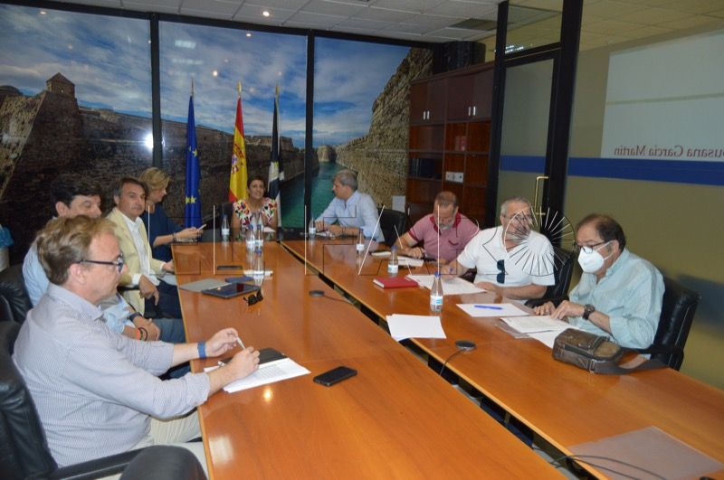 representantes-reunion-mesa-dialogo-social-001