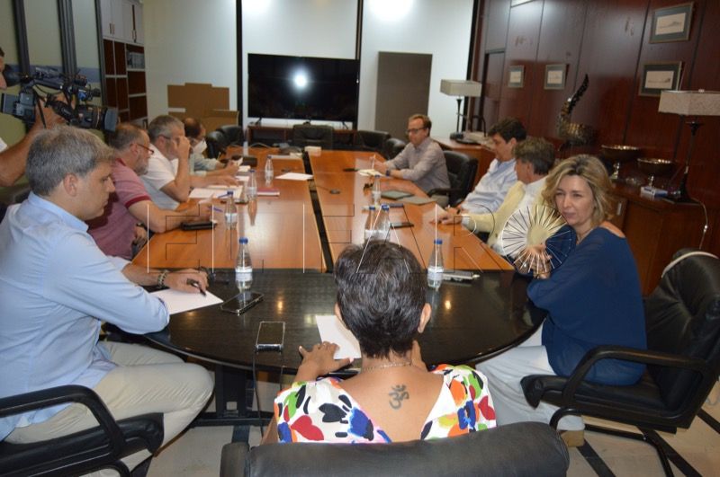 representantes-reunion-mesa-dialogo-social-003