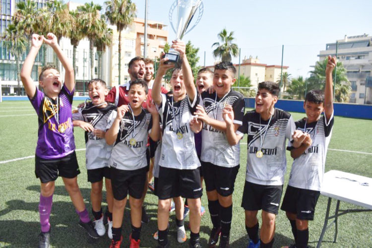 ua-ceuti-campeon-liga-alevin-futbol-8-001