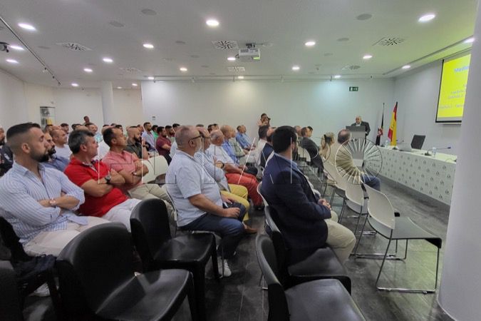 conferencia-vehiculos-acorazados-ejercito-005