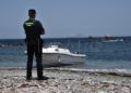 embarcacion-benzu-guardia-civil-espaldas-006