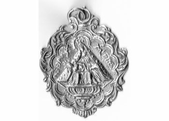 Medalla de la Virgen de Africa del siglo XVIII, con el aleo