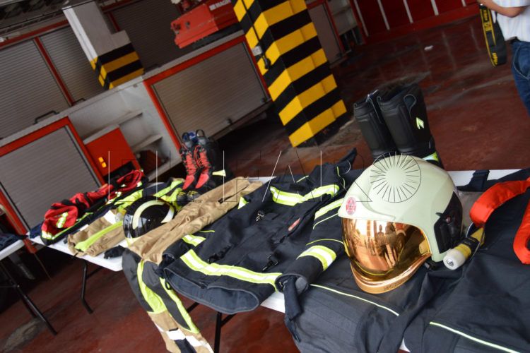 bomberos-uniformes-mabel-deu (1)