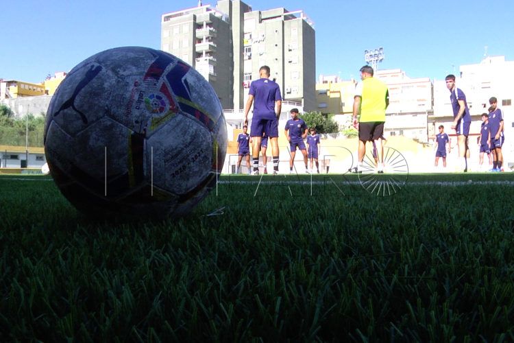 futbol-balón-polillas
