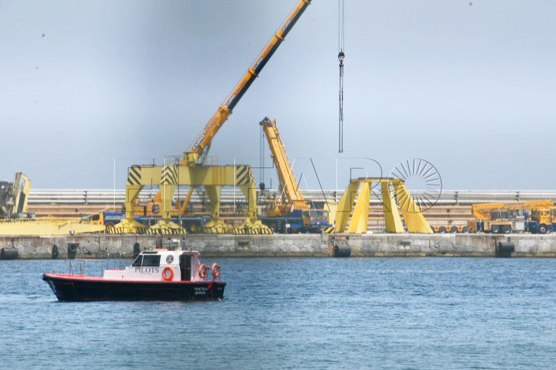 grua-puerto-muelle-poniente-002