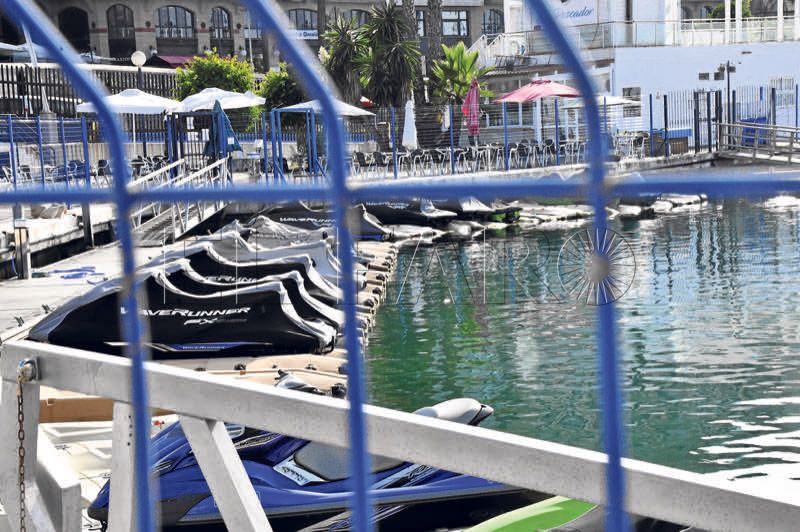 motos-agua-puerto-deportivo-1