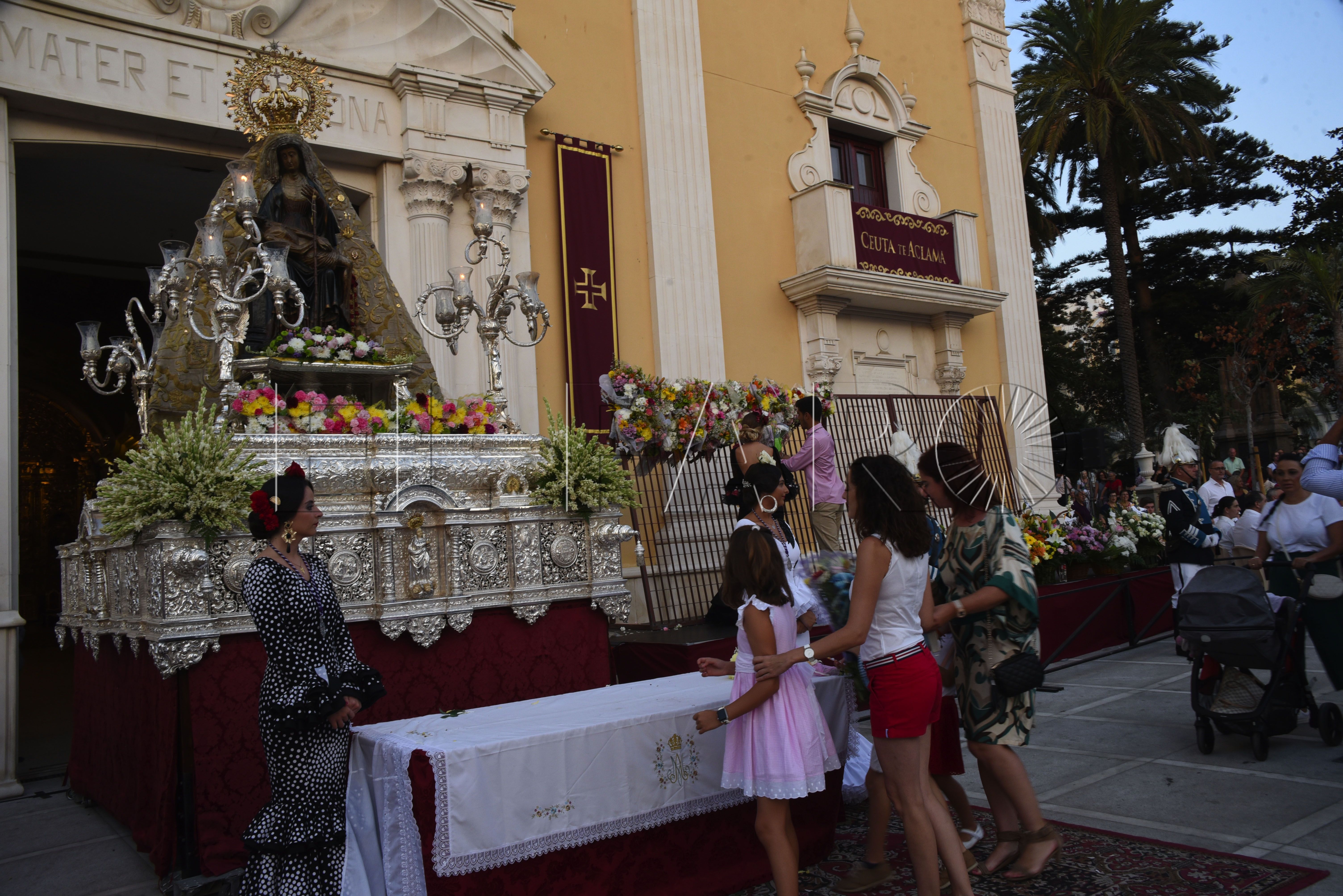 ofrenda-floral-virgen-africa-2019