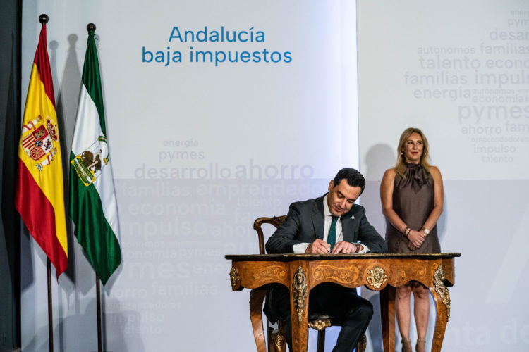 andalucia-baja-impuestos-moreno