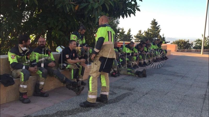 bomberos-incendio-garcia-aldave-002