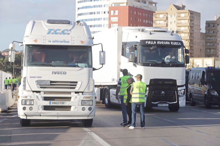 camioneros-algeciras-001