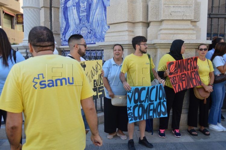 concentracion-ayuntamiento-trabajadores-samu-007
