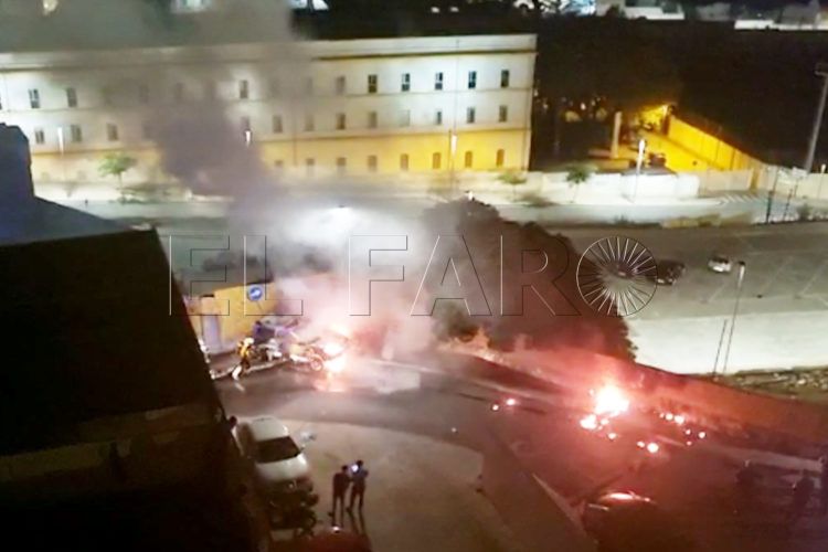 incendio-vehiculo-torres-hacho
