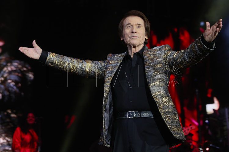 raphael-cantante